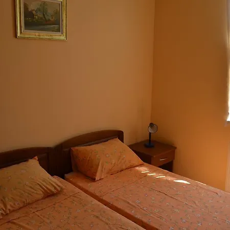 Sandra أوباتيا